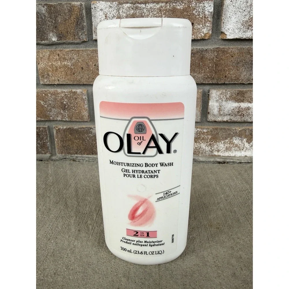 Vintage 1997 Oil Of Olay 2 In 1 Cleanser Plus Moisturizer Body Wash 23.6oz Prop